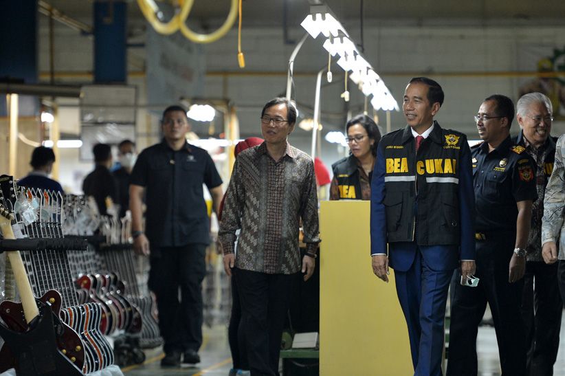 Jokowi bersama Sri Mulyani Luncurkan Perizinan Kepabeanan Online - Bagian 1