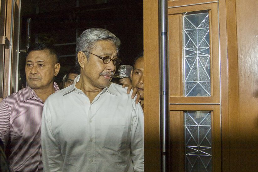 Terbukti Korupsi, Nur Alam Divonis 12 Tahun Penjara - Bagian 2