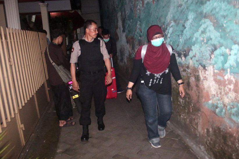 KPK Geledah Rumah Wali Kota Malang - Bagian 3