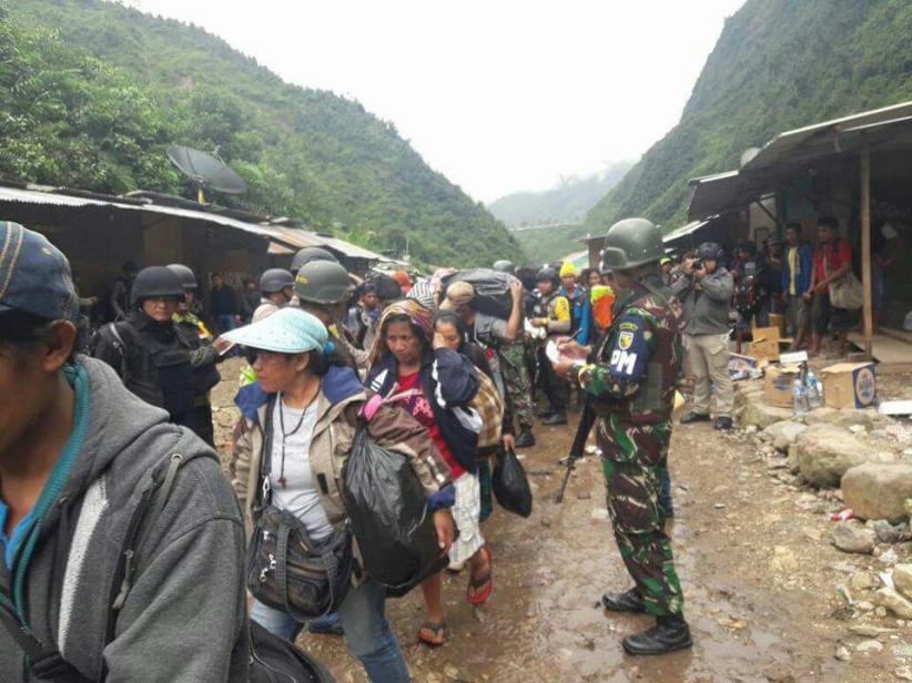 Satgas Terpadu Berhasil Pukul Mundur KKB, 344 Sandera Dievakuasi