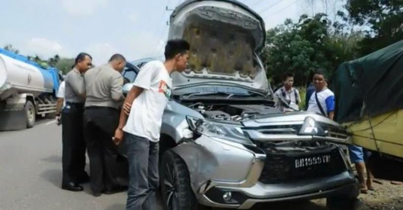 Pajero Tabrak Motor di Jalur Lintas Sumatera, Ibu dan 3 Anak Luka-Luka