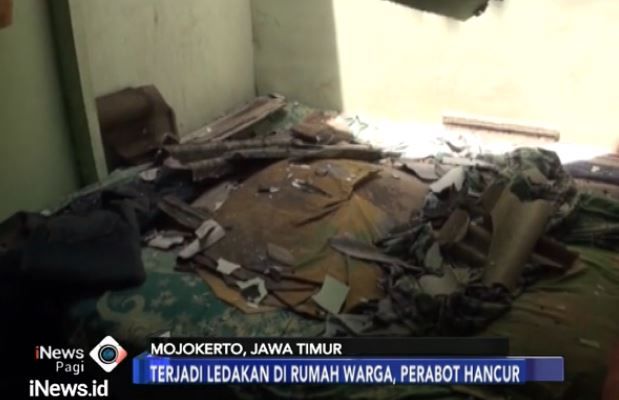  Terjadi Ledakan,  Empat Rumah di Mojokerto Hancur
