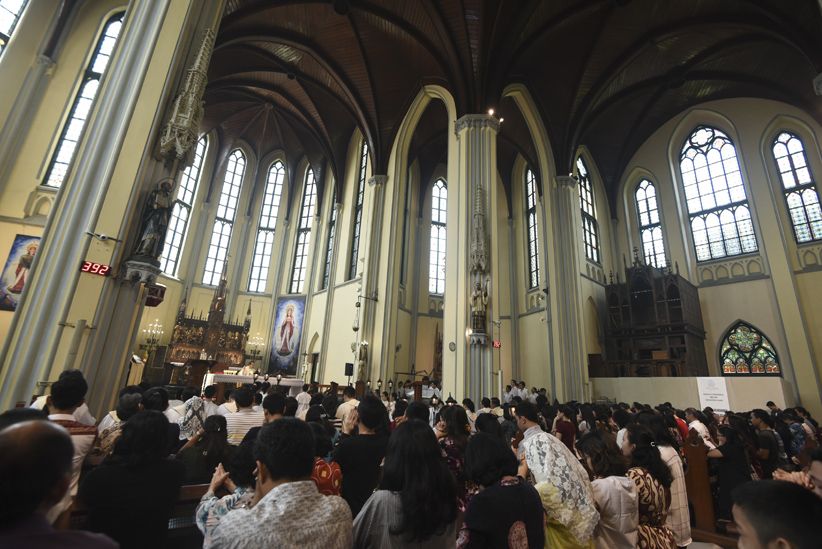 Ibadah Kenaikan Isa Almasih di Gereja Katedral Berlangsung Khidmat dan Aman - Bagian 1