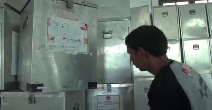 Cuaca Buruk Ganggu Distribusi Logistik Pilgub Jatim ke Sumenep
