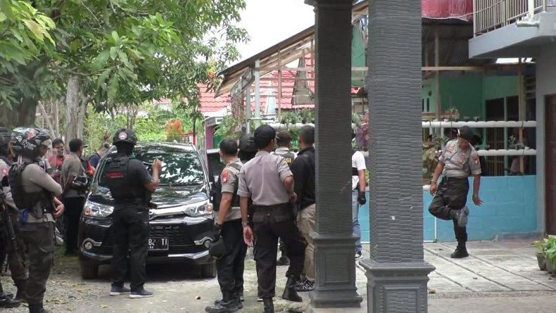 Densus 88 Gerebek Rumah Warga di Palangkaraya, 1 Orang Diamankan