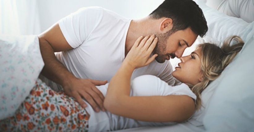 Hasil gambar untuk pasangan seks kissing