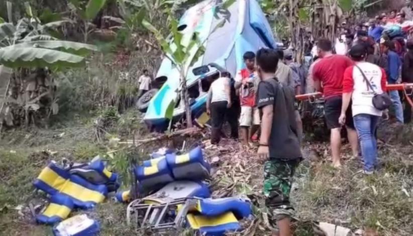Bus Wisata Masuk Jurang di Sukabumi, 17 Tewas