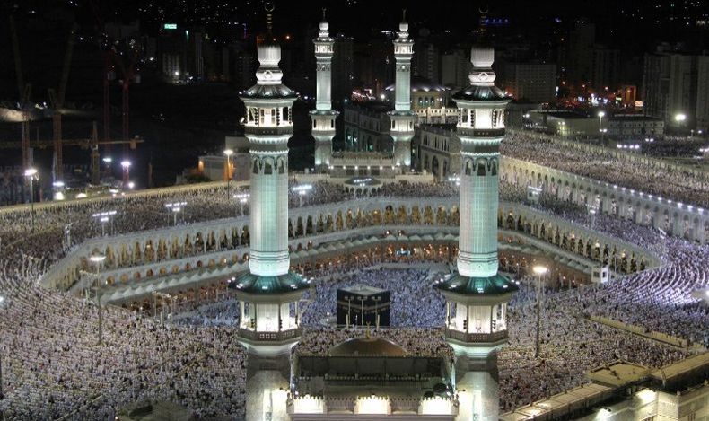 Dampak Virus Korona, Arab Saudi Hentikan Sementara Umrah