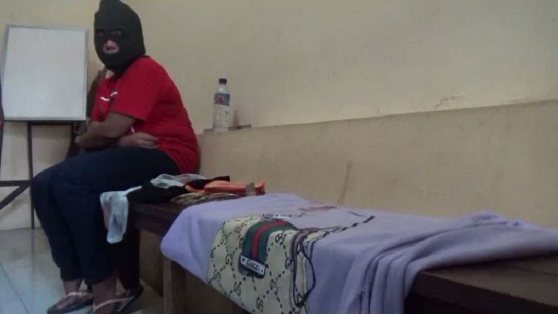 Janda Muda di Banyuwangi Nekat Merampok dan Menganiaya Nenek-Nenek