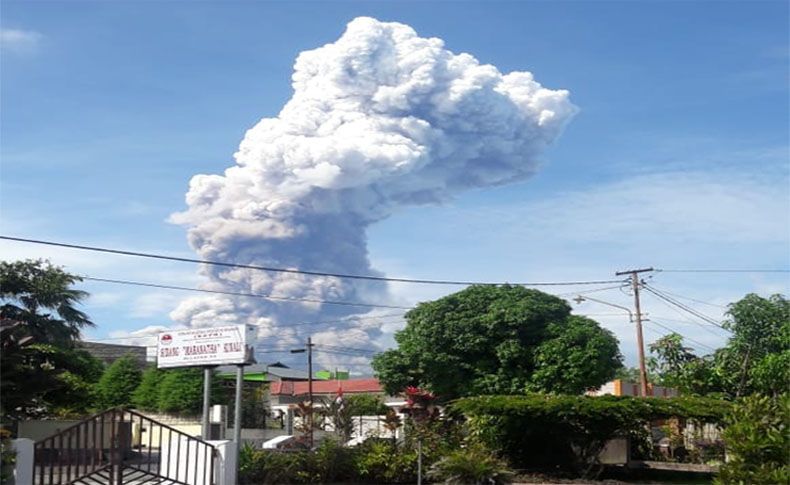 BNPB: Tidak Ada Korban Jiwa dan Luka akibat Letusan Gunung Soputan