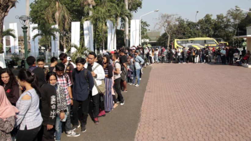 Antusiasme Masyarakat Ikut Audisi Rising Star Season 3 di Kota Surabaya - Bagian 3