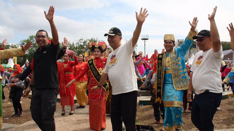 Launching Tarian Ahoi di Festival Pesona Lokal, Warga Medan Bersuka Cita - Bagian 1