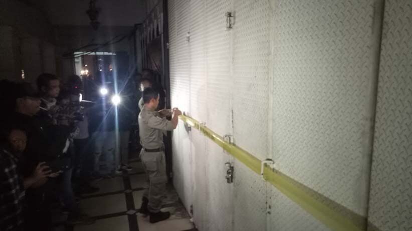 Foto-Foto Satpol PP DKI Jakarta Tutup Diskotek Old City - Bagian 1