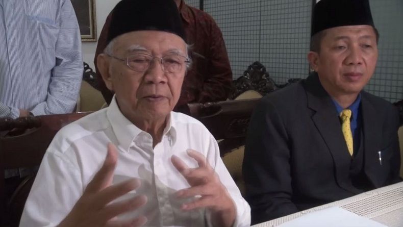 Gus Sholah Jadi Guru Ganjar Pranowo dalam Mengayomi Masyarakat