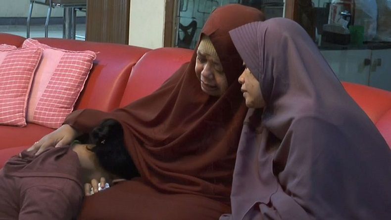 Jenazah Penyelam Basarnas yang Gugur Disambut Isak Tangis Keluarga