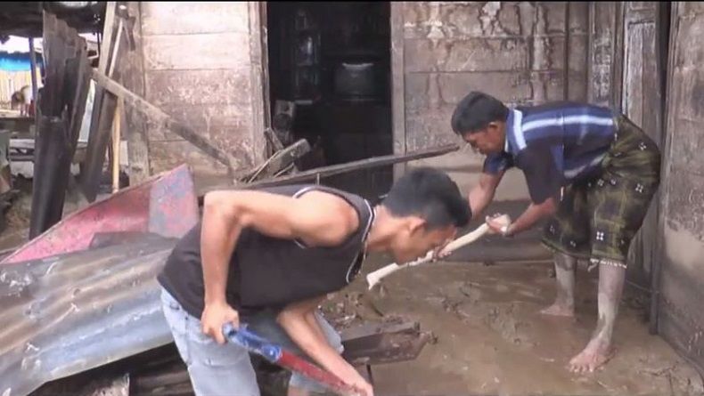Korban Banjir di Pantai Barat Madina Mulai Terima  Bantuan