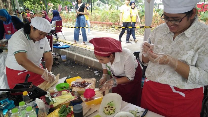 Intip Keseruan Warga Jakarta Lomba Kreasi Nasi Ulam Jengkol  - Bagian 1
