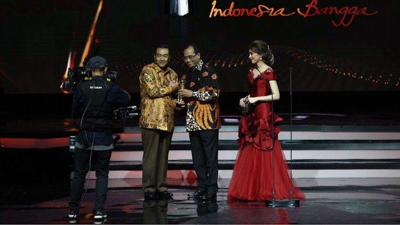 Suprajarto Raih Penghargaan Tokoh Profesional Terbaik Indonesia Awards 2018 - Bagian 1