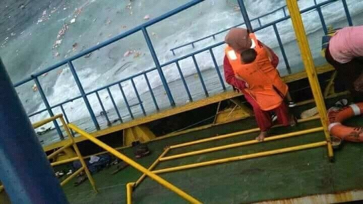 KM Awu Oleng di Bima, SAR Diminta Bantu Evakuasi Ratusan Penumpang