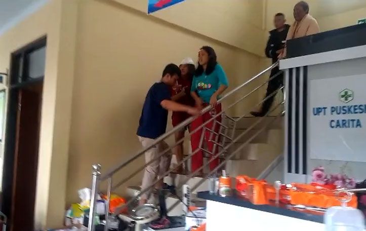 Sirine Tsunami Berbunyi, Warga dan Pasien Puskesmas Dievakuasi Paksa