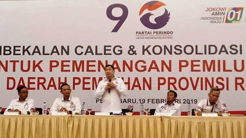 Pembekalan Caleg Partai Perindo di Riau, HT: Mau Menang, Harus Militan