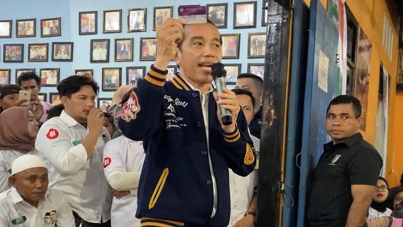 Bertemu Milenial Kendari, Jokowi Jelaskan Kartu Prakerja-KIP Kuliah