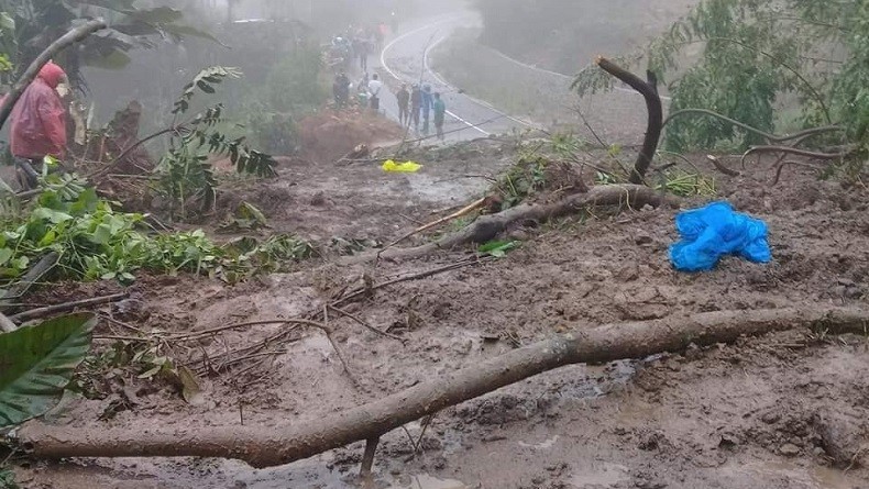 Ribuan Korban Banjir dan Longsor di Manggarai Bertahan di Pengungsian