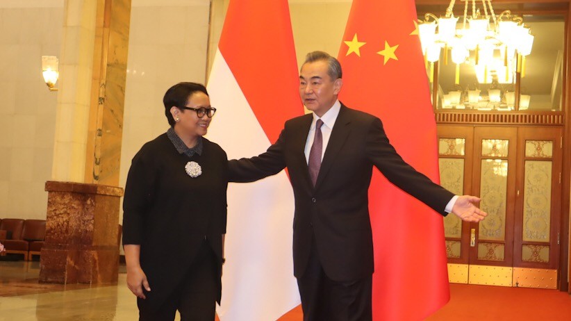 Menlu Retno Marsudi Bertemu Menlu China Wang Yi di Beijing - Bagian 1