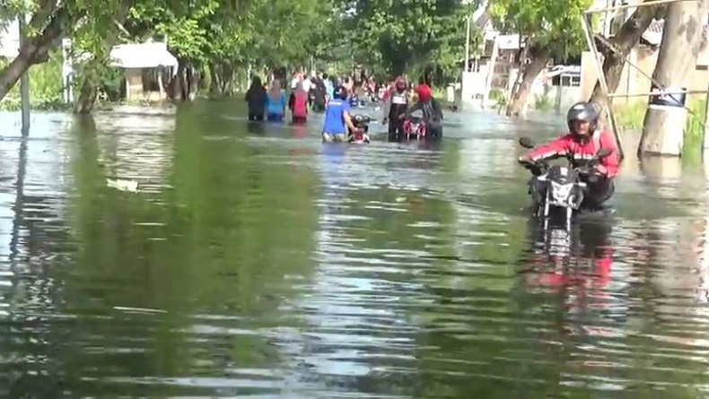 Kali Lamong Meluap, Banjir Rendam 3 Kecamatan di Gresik