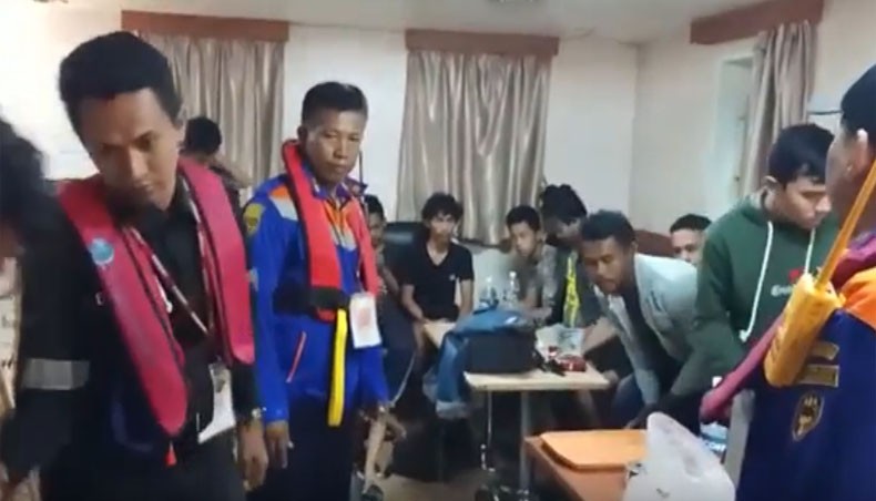 KM Tirta Amerta Tenggelam Dihantam Ombak di Perairan Bawean, 16 ABK Selamat
