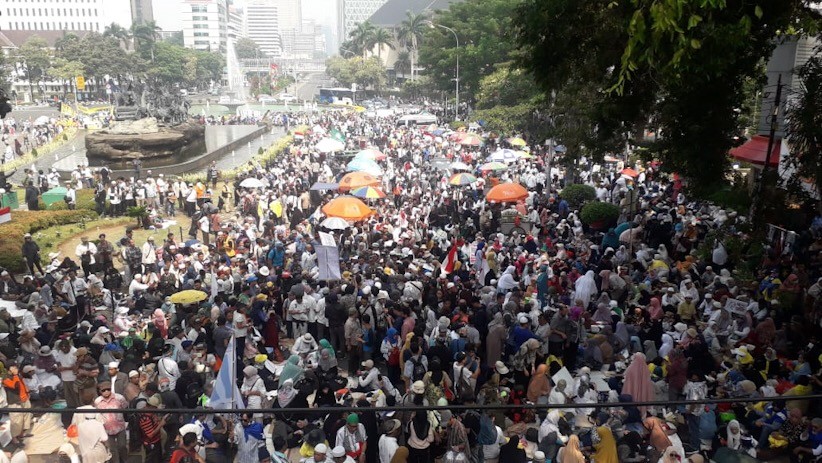 Ribuan Massa Gelar Aksi Kawal Putusan MK - Bagian 1