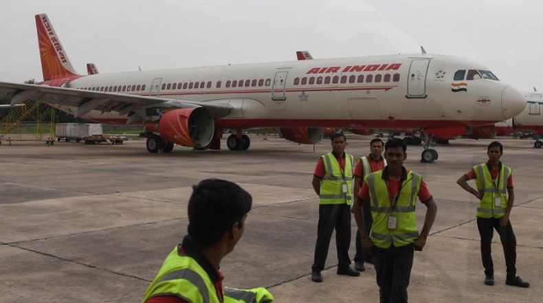 Pesawat Air India Dipaksa Pulang, Seorang Kru Positif Covid-19