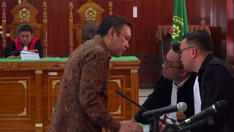 Suap Proyek Dinas PUPR, Bupati Nonaktif Pakpak Bharat Dituntut 8 Tahun Penjara