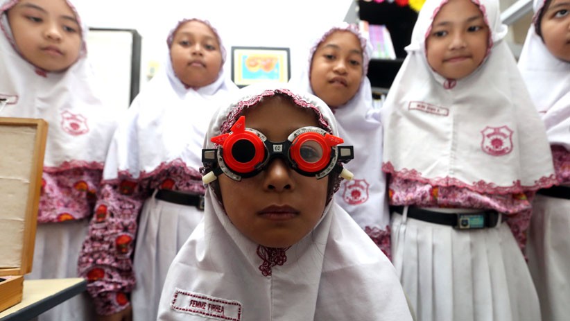 6.000 Pelajar SD Muhammadiyah se-Surabaya Periksa Mata Gratis - Bagian 1