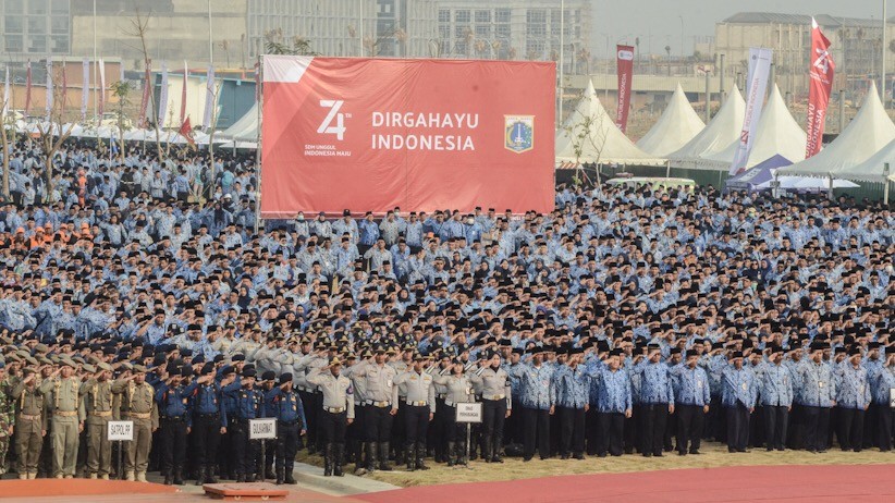 Begini Suasana Upacara HUT ke-74 RI di Pulau Reklamasi - Bagian 1