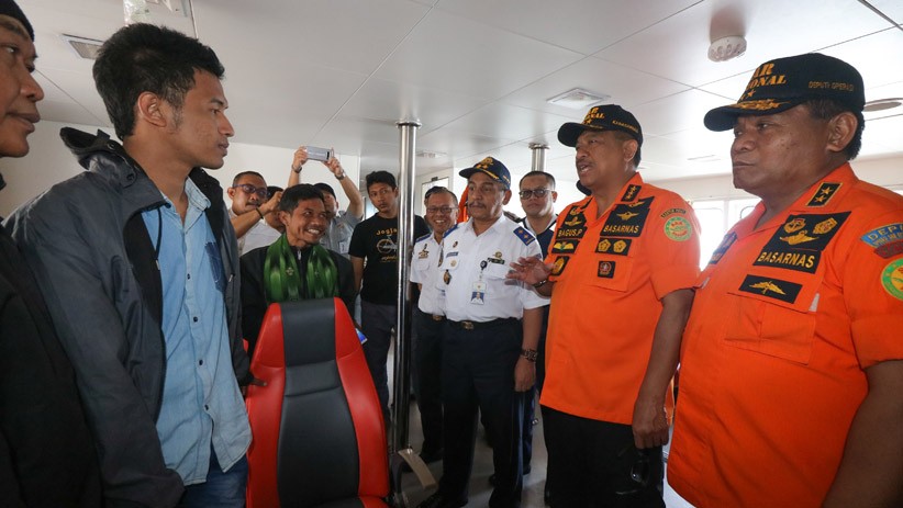 5 Korban Selamat Kapal Terbakar KM Santika Nusantara Tiba di Surabaya - Bagian 2