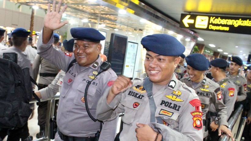 Bantu Pengamanan Kerusuhan Papua, Polda Kalbar Kirim 250 Brimob - Bagian 1