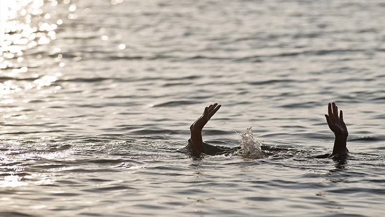 2 Pelajar di Pasaman Barat Hilang saat Bermain di Pantai Muaro Binguang