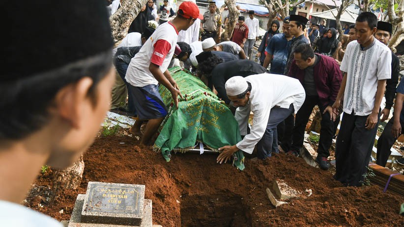Suasana Haru Pemakaman Akbar Alamsyah, Korban Demo Ricuh di DPR - Bagian 3