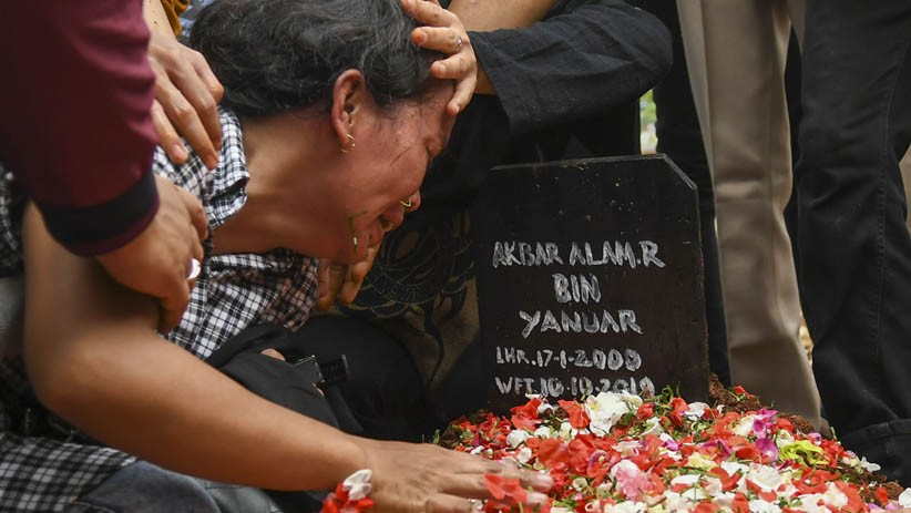 Suasana Haru Pemakaman Akbar Alamsyah, Korban Demo Ricuh di DPR - Bagian 1