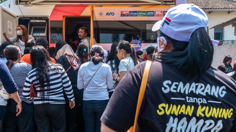Lokalisasi Sunan Kuning Ditutup, 448 PSK Diberi Rp5 Juta untuk Modal Usaha - Bagian 2