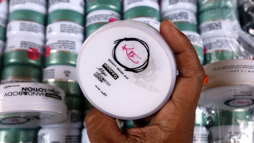 Ditreskrimsus Polda Jatim Ungkap Kasus Peredaran Kosmetik Ilegal - Bagian 3