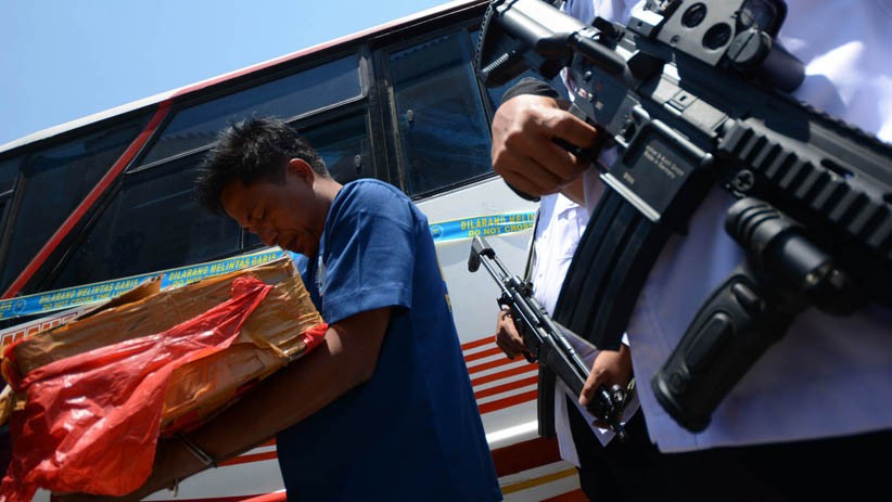 Bawa 4 Kilogram Sabu, Sopir Bus Ditangkap BNNP Jawa Timur - Bagian 1
