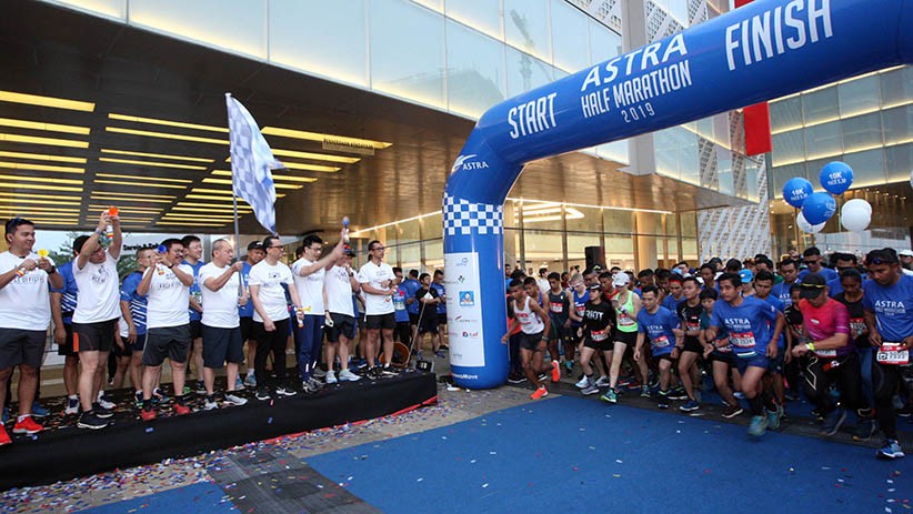 Astra Half Marathon Ajak 4.000 Pelari Kurangi Sampah Plastik Sekali Pakai - Bagian 1