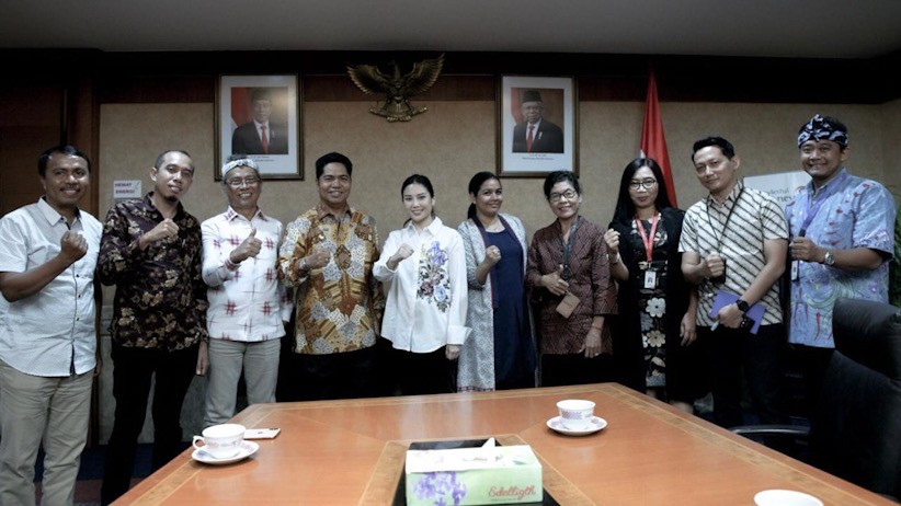 Wamenparekraf Terima Audiensi Bupati Buton Bahas Pengembangan Pariwisata - Bagian 1