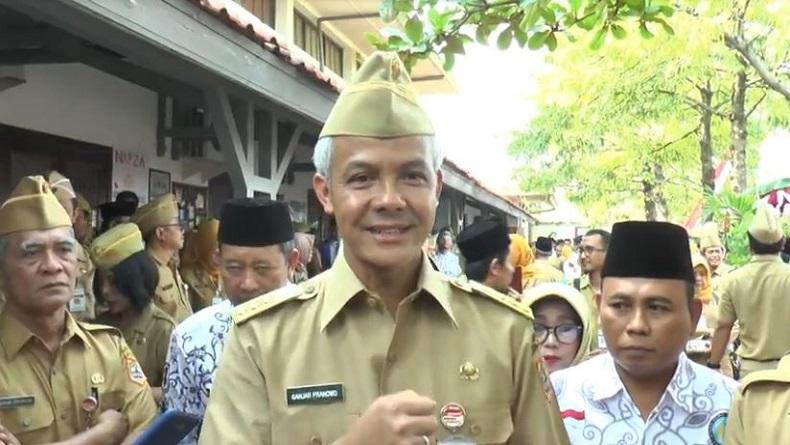 Ganjar Pranowo Cerita Jadi Komentator Sepak Bola Bareng Gus Sholah Jam 1 Pagi