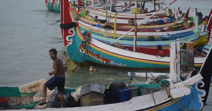 Nelayan di Cilacap Diimbau Tidak Melaut Sementara