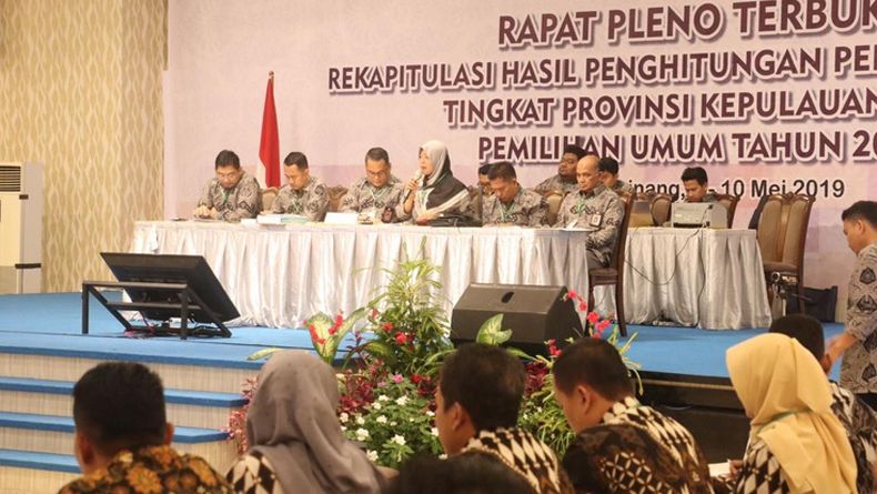 Rekapitulasi Suara di Kepri Berlangsung Demokratis dan Transparan