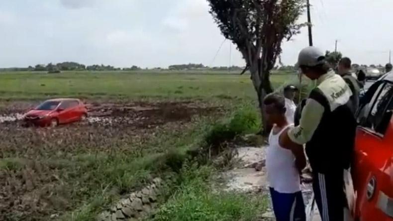 Dirampok Penumpang, Driver Taksi Online di Tangerang Kritis dengan Luka di Leher