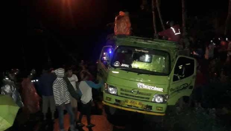 As Roda Patah, Truk Lindas Pemotor hingga Tewas di Semarang